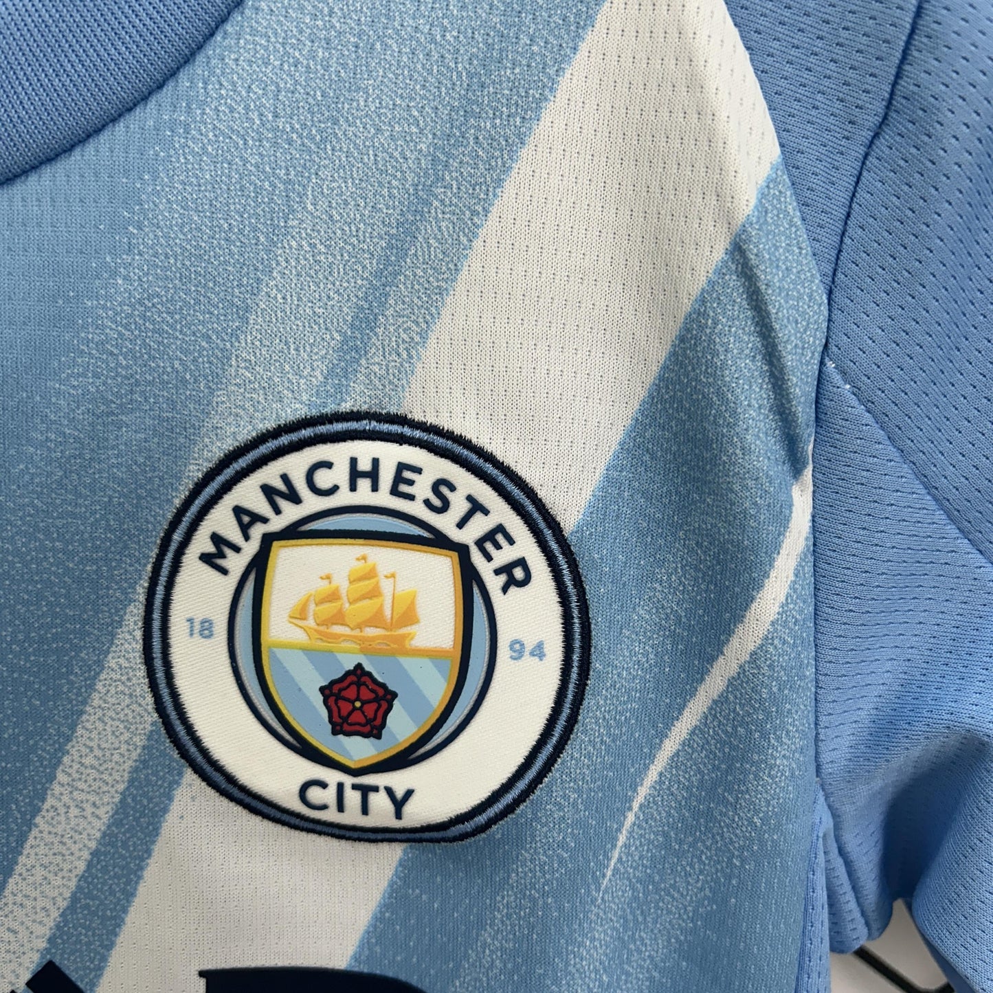 Manchester City 2025/26 home Kit Kids